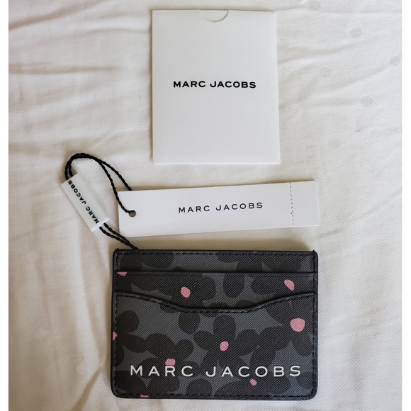 Marc Jacobs Handbags - Marc Jacobs Card Holder